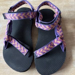 Teva Original unisex sandal size 4  new without tags